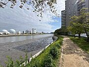 京橋川遊歩道まで80m