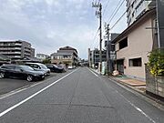 前面道路（南西側より撮影）