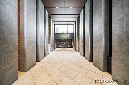 エントランスホール