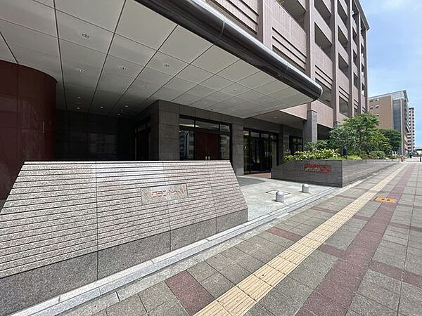 エントランスを拡大表示