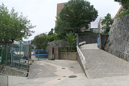 市立苦楽園中学校 1900m
