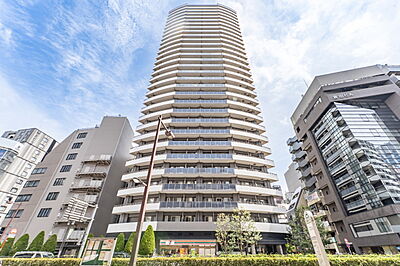 外観:30階建てのタワーマンション! 外観:30階建てのタワーマンション!