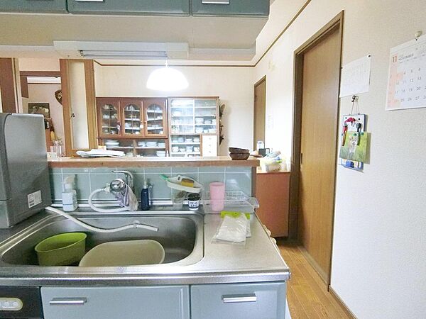 キッチンを拡大表示