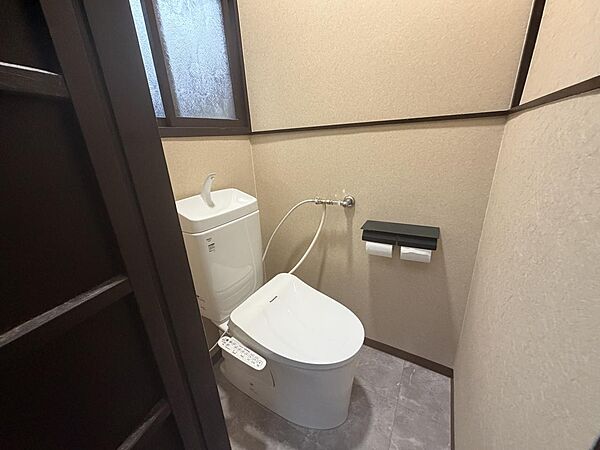 トイレを拡大表示