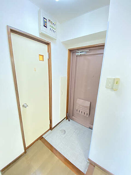 画像14:玄関
