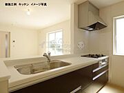 キッチン 施工例（実際の仕様と異なる場合がございます