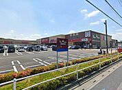 生鮮食品が充実、毎日の買い物に便利な地域密着スーパー