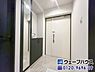 玄関：シューズボックス付きの広々とした玄関です。