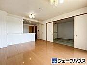 和室と隣接した使い勝手の良いリビングです！