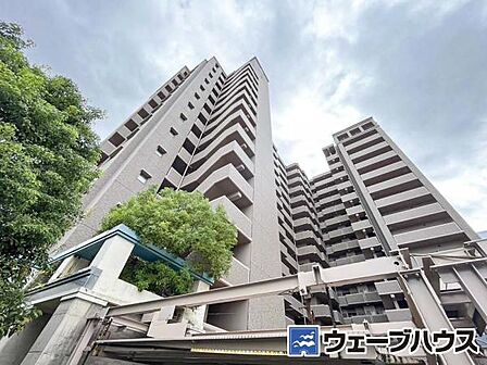 岡山市北区新屋敷町に佇む落ち着いた雰囲気が特徴のマンションです!