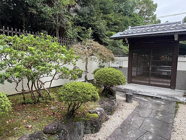 玄関を拡大表示