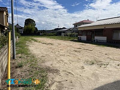 外観：道路からの全景