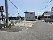 北西から