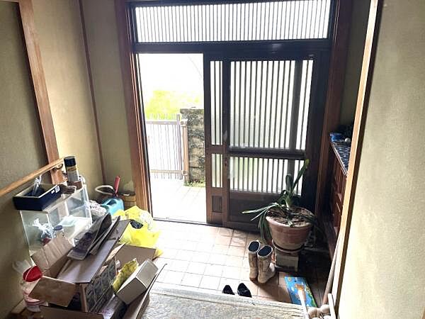 玄関を拡大表示