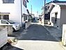 外観：北東側前面道路　南東側から見た写真