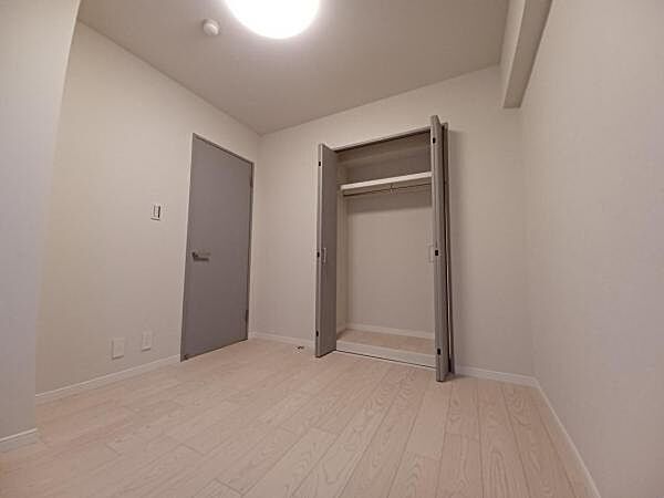 洋室を拡大表示