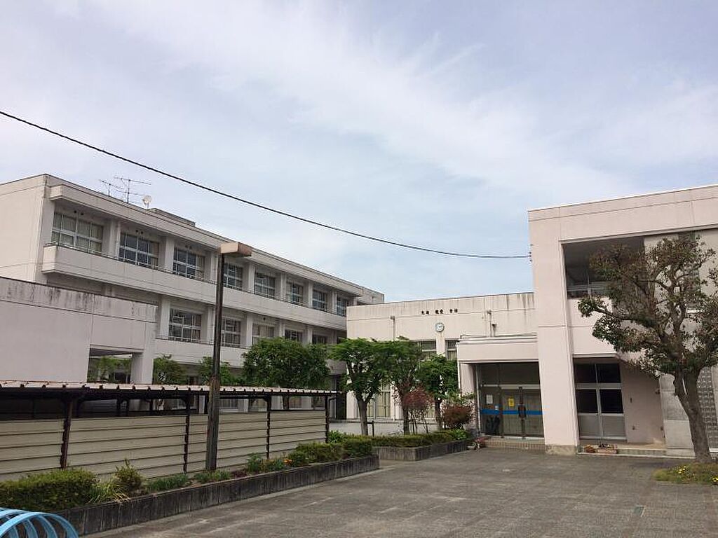 detached 愛媛県西条市国安