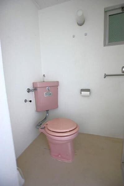 トイレを拡大表示