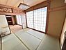 リビング/ダイニング：和室2部屋が続き間仕様となっております