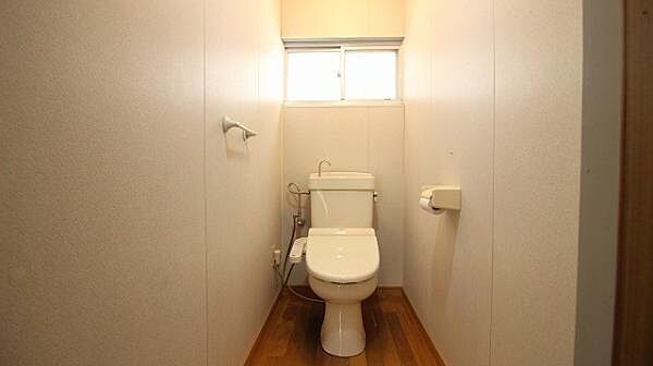 トイレを拡大表示