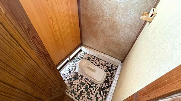 トイレを拡大表示