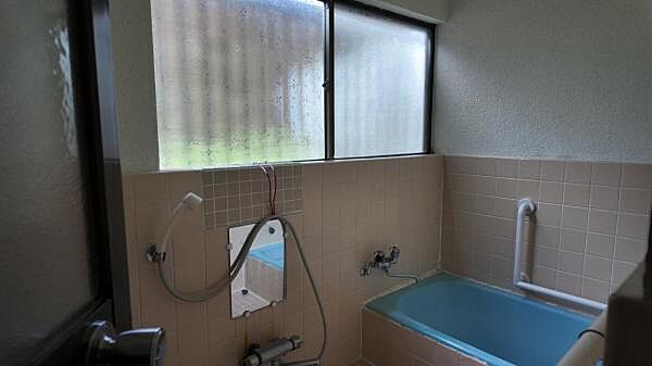 浴室を拡大表示
