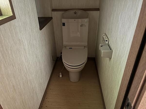 トイレを拡大表示