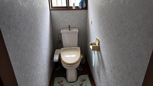 トイレを拡大表示