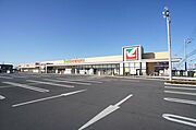 ■周辺施設■スーパーのヨークベニマルまで850ｍ♪