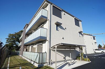 外観:【外観】ペットと暮らせる積水ハウスの「シャーメゾン」♪敷地内駐車場あります(空き状況はお問い合わせください) 外観:【外観】ペットと暮らせる積水ハウスの「シャーメゾン」♪敷地内駐車場あります(空き状況はお問い合わせください)