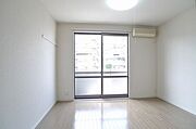 とても明るいお部屋になっています　このお部屋から新しい生活を始めてみませんか？