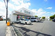 セブンイレブンまで50ｍです。