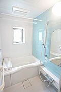 ■浴室■　浴室暖房乾燥機、サーモスタッド水栓など人気の設備のある浴室となっております。