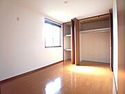 ☆洋室☆6．1帖と広々使えるお部屋です♪