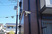 建物西面に『防犯カメラ』設置！！