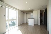 【ＬＤＫ】12．4帖です★キッチン横に収納が付いています☆