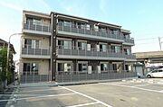 積水ハウス施工の3階建て重量鉄骨造の賃貸住宅『シャーメゾン』です♪