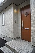 玄関鍵は1キー2ロックタイプでピッキングがしづらい仕様。