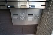 不在時の荷物受取に便利な宅配ボックス付き♪