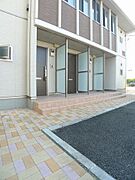 おしゃれなアプローチが印象的☆