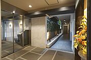オートロック内のエントランスホール