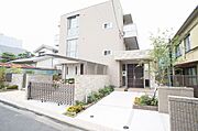 積水ハウス施工の賃貸住宅【シャーメゾン】鉄骨造の3階建てです☆