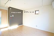 照明はライティングレール仕様です。