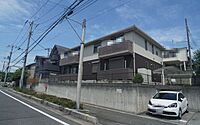埼玉県川口市戸塚南4丁目4-10：物件画像／シャーメゾンショップ　株式会社山修　東川口店