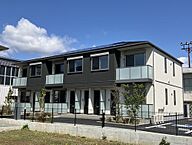 山梨県甲州市塩山下於曽1706-1：物件画像／シャーメゾンショップ　甲府住販株式会社