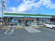ファミリーマート市原山倉店まで徒歩8分（600ｍ）