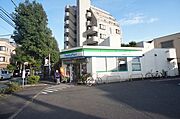 「ファミリーマート」まで徒歩4分（270ｍ）
