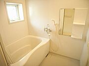 【Ｂａｔｈｒｏｏｍ】忙しい日常を忘れて、自分に浸る時間。何もしないことを愉しむという贅沢を味わっていただけます。