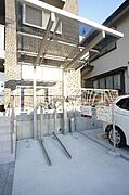 ◆設備◆大切な自転車を雨から守る屋根付きサイクルポート付き♪
