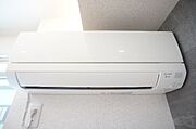 ◆設備◆夏場・冬場も快適に過ごすことのできるエアコン1台付き♪